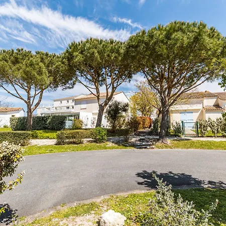 Les Hautes Folies-9 By Interhome